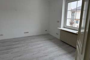 Großzügiges Einfamilienhaus mit großem Garten in Berlin-Reinickendorf zu vermieten – Heiligental 28, 13437 Wittenau, Berlin – Vorschaubild 12