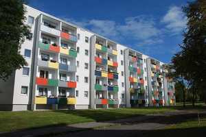 Sofort verfügbare 3-Raum-Wohnung mit Balkon – Fürstenstr. 216, 9130 Chemnitz – Vorschaubild 1