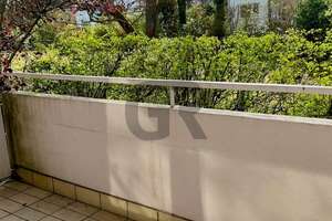 *Racano Immobilien* Gepflegte 3 Zimmer Wohnung mit EBK und Balkon