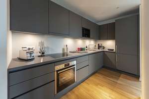 WIN WIN - Vollmöblierte 3 Zimmer-Wohnung im Düsseldorfer Medienhafen – Speditionstraße 8, 40221 Hafen, Düsseldorf – Vorschaubild 3