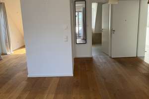 Maisonette-Dachgeschosswohnung – Erstbezug nach Eigennutzung, Tiefgarage, Lift – Wüstensteiner Straße 15, 81243 Aubing-Süd, München – Vorschaubild 17