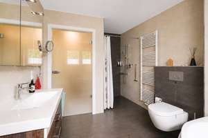 Lichtdurchflutete 4-Zimmer-Wohnung mit großer Loggia und Aufzug – Die vollständige Adresse der Immobilie erhältst du vom Anbieter., 33729 Heepen, Bielefeld – Vorschaubild 15