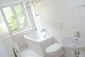 Helle Erdgeschosswohnung mit Tageslichtbad – Moritzstr. 1, 9111 Zentrum, Chemnitz – Vorschaubild 2