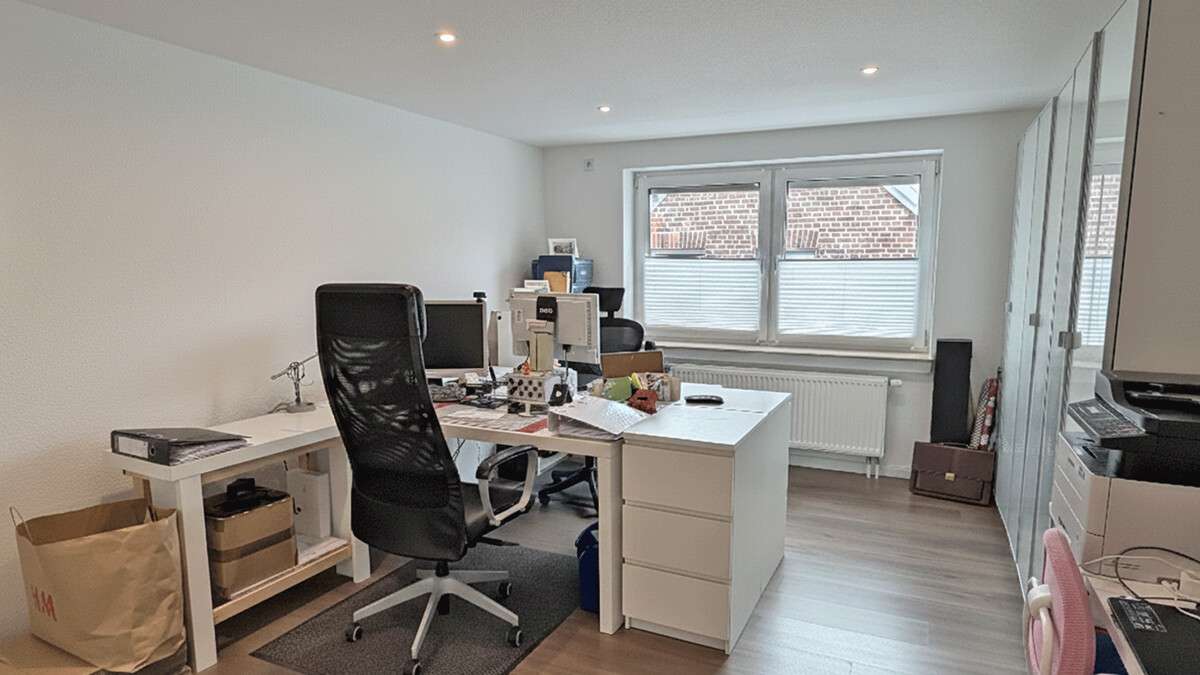 Immobilie in Hünxe - Großzügiges, freistehendes Einfamilienhaus mit Geschichte – mitten im Herzen von Krudenburg - Bild 11