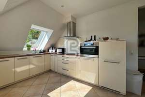 Erbpacht: Stilvolle DG-Wohnung mit großer Sonnenterrasse und ausgebautem Dachspitz in FR-Herdern – 79104 Herdern-Nord, Freiburg im Breisgau – Vorschaubild 3