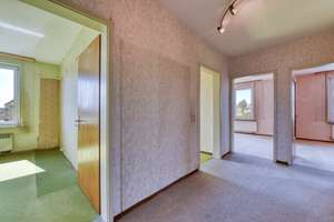 +++ helle & sonnige Altbau-Etage - 2.OG ohne Balkon - modernisierungsbedürftig - inkl. Carport +++ – Brackenheimer Straße 50, 70435 Zuffenhausen-Mitte, Stuttgart – Vorschaubild 8