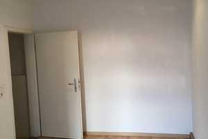 Mitten in Fürth-City ! Hübsche 2-Zimmer-Altbau-Erdgeschoß-Wohnung mit Gartenanteil und Stellplatz – Gustav-Schickedanz-Straße 1, 90762 Fürth – Vorschaubild 6