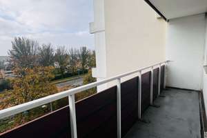2 Raum Wohnung mit großem Balkon – Milchweg 9, 39128 Neustädter Feld, Magdeburg – Vorschaubild 3