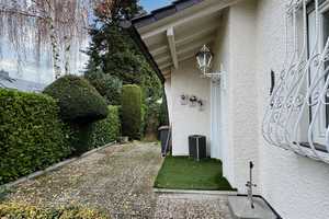 Eleganter Bungalow in Winkelbauweise – Ruhige Lage nahe den Weinbergen von Hochheim – Main-Taunus-Kreis – Vorschaubild 3