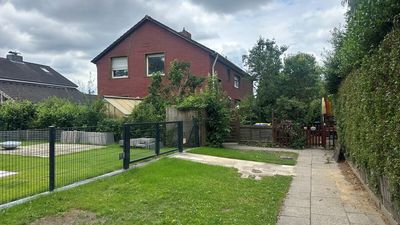 Großzügiges Zweifamilienhaus mit Potenzial