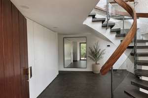 Exklusive Architektenvilla in Toplage in Heilbronn-Ost – Wohnen im Grünen mit Blick auf den Wartberg – Die vollständige Adresse der Immobilie erhältst du vom Anbieter., 74074 Heilbronn, Heilbronn – Vorschaubild 12