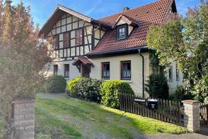 Gepflegtes Fachwerkhaus mit 5 Zimmern in Maroldsweisach OT Eckartshausen – Am Kirchberg 2, 96126 Maroldsweisach – Vorschaubild 2