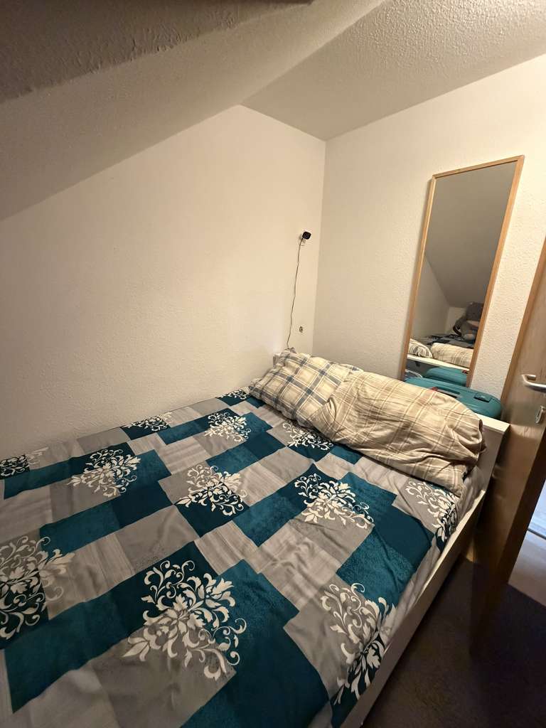 Immobilie in Filderstadt - GEMÜTLICHE 2-Zimmer-DG-Wohnung mit Stellplatz in Filderstadt-Bernhausen - 143-26 - Bild 3