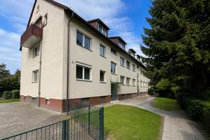3 Zimmer DG Wohnung ohne Schrägen mit viel Stauraum und Stellplatz