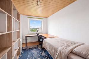 Vermietete 4 Zi Wohnung mit Balkon, Aufzug und Garage in Erlangen – Die vollständige Adresse der Immobilie erhältst du vom Anbieter., 91058 Schönfeld, Erlangen – Vorschaubild 11