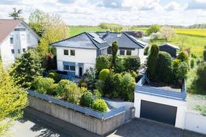 Wohnen im Grünen: Bezugsfreies Haus mit Garten in Esselbach! – Die vollständige Adresse der Immobilie erhältst du vom Anbieter., 97839 Esselbach – Vorschaubild 11