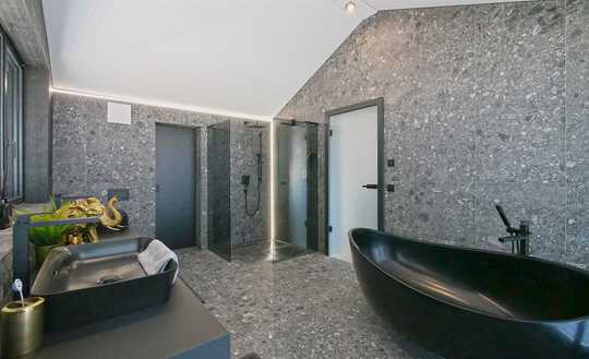 Hochwertige Penthousewohnung mit Aussicht!