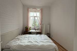 Helle Erdgeschosswohnung mit Einbauküche und Innenhof im Herzen von Aachen