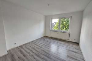 3,5-Zimmer-Wohnung mit Balkon in Essen zu vermieten – Heßlerstr. 329, 45329 Altenessen-Nord, Essen – Vorschaubild 2