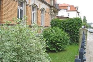 NEU - Familienfreundliche 4-Zimmer-Wohnung in denkmalgeschütztem Mehrfamilienhaus mit Fernblick – Hainsberger Straße 1, 1159 Löbtau-Süd, Dresden – Vorschaubild 3