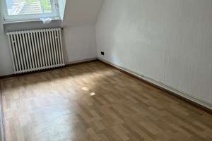 Helle 3-Zimmer Dachgeschosswohnung in Duisburg-Mittelmeiderich – Die vollständige Adresse der Immobilie erhältst du vom Anbieter., 47137 Mittelmeiderich, Duisburg – Vorschaubild 10