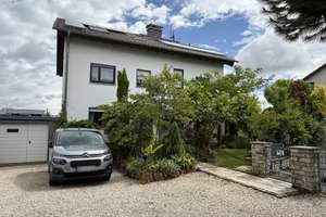 Top gepflegtes 3-Familienhaus mit großem Garten – Die vollständige Adresse der Immobilie erhältst du vom Anbieter., 61130 Nidderau – Vorschaubild 4