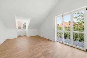 Lichtdurchflutete Dachgeschosswohnung in ruhiger Lage mit großer Fensterfront & Dachterrasse – Die vollständige Adresse der Immobilie erhältst du vom Anbieter., 81247 Obermenzing, München – Vorschaubild 7