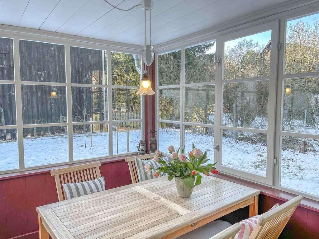 Immobilie in Hintersee - Historische Öfen, Dielenböden und Sauna: Charmantes Haus mit großem Grundstück nahe des Haffs - Bild 3