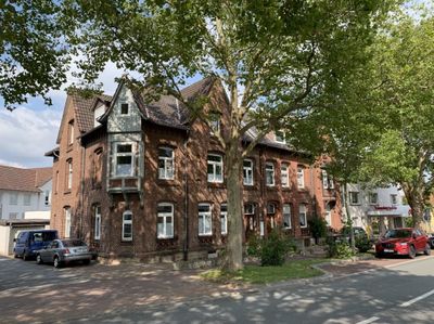 Schöne Eigentumswohnung im Obergeschoss in charmantem Gründerzeithaus – zentrale Lage in Warburg