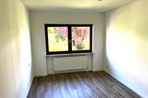 Erstbezug nach Komplettsanierung: Großzügiges Reihenhaus in Stuttgart-Hedelfingen – Rohrackerstraße 114A, 70329 Hedelfingen (Ortsteil), Stuttgart – Vorschaubild 12