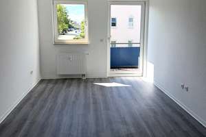 Frisch renoviert mit großem Balkon in grüner Toplage – Am Birnengarten 53a, 39116 Ottersleben, Magdeburg – Vorschaubild 7