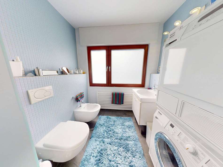 Badezimmer 2 mit Waschmaschine