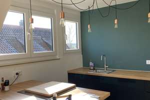 Modernisierte Dachgeschosswohnung mit zwei Zimmern sowie Balkon und Einbauküche – Reutlinger Straße 87, 70597 Waldau, Stuttgart – Vorschaubild 2