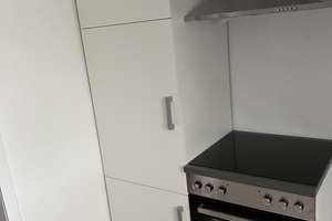  Frisch renoviert und bezugsfertig - sehr schöne 4-Zimmer Dachgeschoßwohnung (5. OG) mit Einbauküche – Savignystr. 21, 45147 Holsterhausen, Essen – Vorschaubild 10