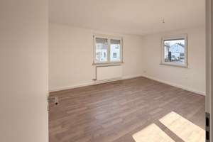 Charmantes Einfamilienhaus in ruhiger Lage – modernisiert und gepflegt mit Garten – Die vollständige Adresse der Immobilie erhältst du vom Anbieter., 74078 Frankenbach, Heilbronn – Vorschaubild 4