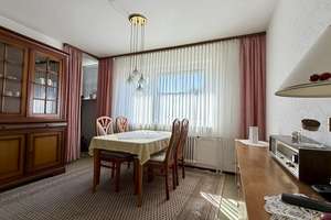 METZ IMMOBILIEN - Charmantes May-Haus mit großem Gestaltungspotenzial – 60488 Praunheim, Frankfurt am Main – Vorschaubild 5