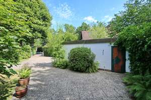 Großzügiges Architektenhaus mit Doppelgarage auf großem Grundstück in Hamburg-Wellingsbüttel – Die vollständige Adresse der Immobilie erhältst du vom Anbieter., 22391 Wellingsbüttel, Hamburg – Vorschaubild 13