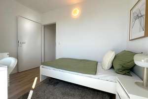 🏡 Zimmer frei in 4er-WG in Mannheim – Rheinlandvorstraße 10  – Rheinvorlandstraße 10, 68159 Innenstadt/Jungbusch, Mannheim – Vorschaubild 2
