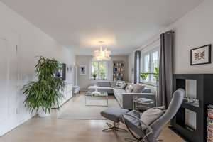 Historischer Charme trifft moderne Technik – umfassend saniertes Zweifamilienhaus – Die vollständige Adresse der Immobilie erhältst du vom Anbieter., 70195 Botnang-Süd, Stuttgart – Vorschaubild 8