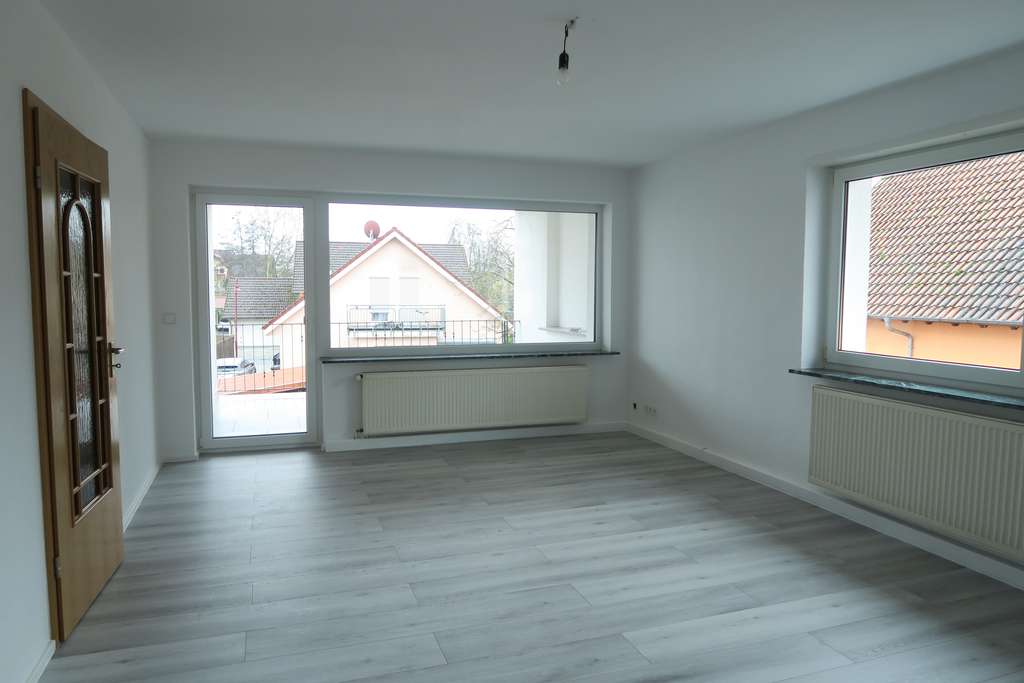 Immobilie in Steinfeld - Großzügige 4 Zi.-Wohnung in ruhiger Lage - Bild 0