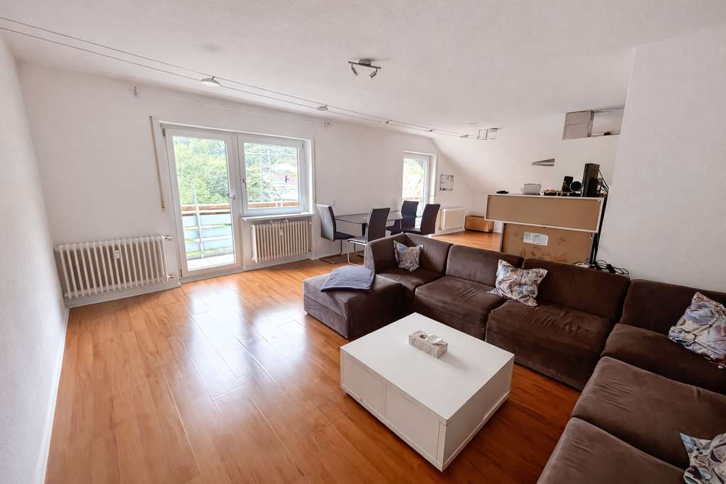 Immobilie in Forbach - 4-Zi-Wohnung mit Aufzug & zwei Balkonen, Garagenstellplatz – ruhige Lage am Ortsrand von Forbach - Bild 3