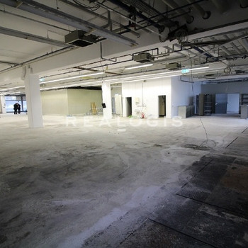 PROVISIONSFREI: Ca. 4.210 qm Lager / Logistik | 7x Rampe | 8 m UKB !