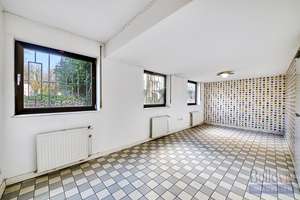 Freistehender Bungalow auf 2 Ebenen nahe Naturschutzgebiet für Leute, die das Besondere schätzen! – Die vollständige Adresse der Immobilie erhältst du vom Anbieter., 60488 Hausen, Frankfurt am Main – Vorschaubild 20
