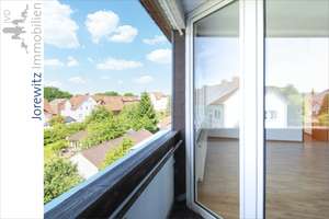 Bielefeld-Mitte - Nähe Radrennbahn: 2 Zimmer-Wohnung mit Loggia und Einbauküche – Die vollständige Adresse der Immobilie erhältst du vom Anbieter., 33609 Mitte, Bielefeld – Vorschaubild 2