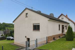 Familienfreundliches Haus mit großem Grundstück, Einliegerwohnung und herrlichem Ausblick – Die vollständige Adresse der Immobilie erhältst du vom Anbieter., 56479 Seck – Vorschaubild 17