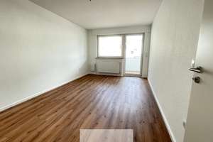 Zentrumsnaher Wohntraum: Frisch sanierte 3-Zimmer-Wohnung mit großem Balkon – Die vollständige Adresse der Immobilie erhältst du vom Anbieter., 53721 Siegburg – Vorschaubild 4
