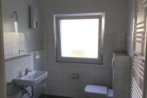 Praktische 2-Raumwohnung mit Balkon zu vermieten. – Am Stadion 41, 33689 Sennestadt, Bielefeld – Vorschaubild 3