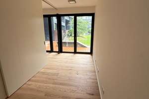 Moderne 3-Zimmer-Wohnung mit privater Terrasse in Toplage Berlin-Mitte