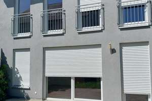 Provisionsfrei* TOPLAGE  5,5 Zi. DHH 162m² *EBK-Solar-GARAGE-Zisterne-KAMIN-Glasfaser-VOLLKELLER* – Die vollständige Adresse der Immobilie erhältst du vom Anbieter., 73434 Unterrombach-Hofherrnweiler, Aalen – Vorschaubild 1
