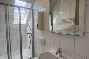 Zuhause mit zwei Zimmern in Köln Rath-Heumar – Rösrather Straße 647, 51107 Rath/Heumar, Köln – Vorschaubild 2